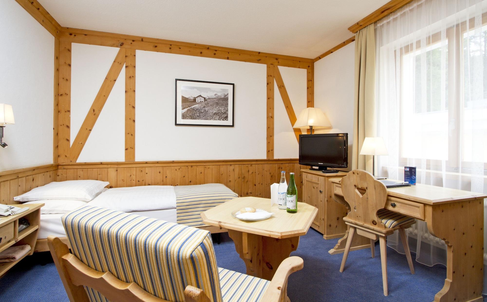 Edelweiss Swiss Quality Hotel Sils Maria Pokoj fotografie