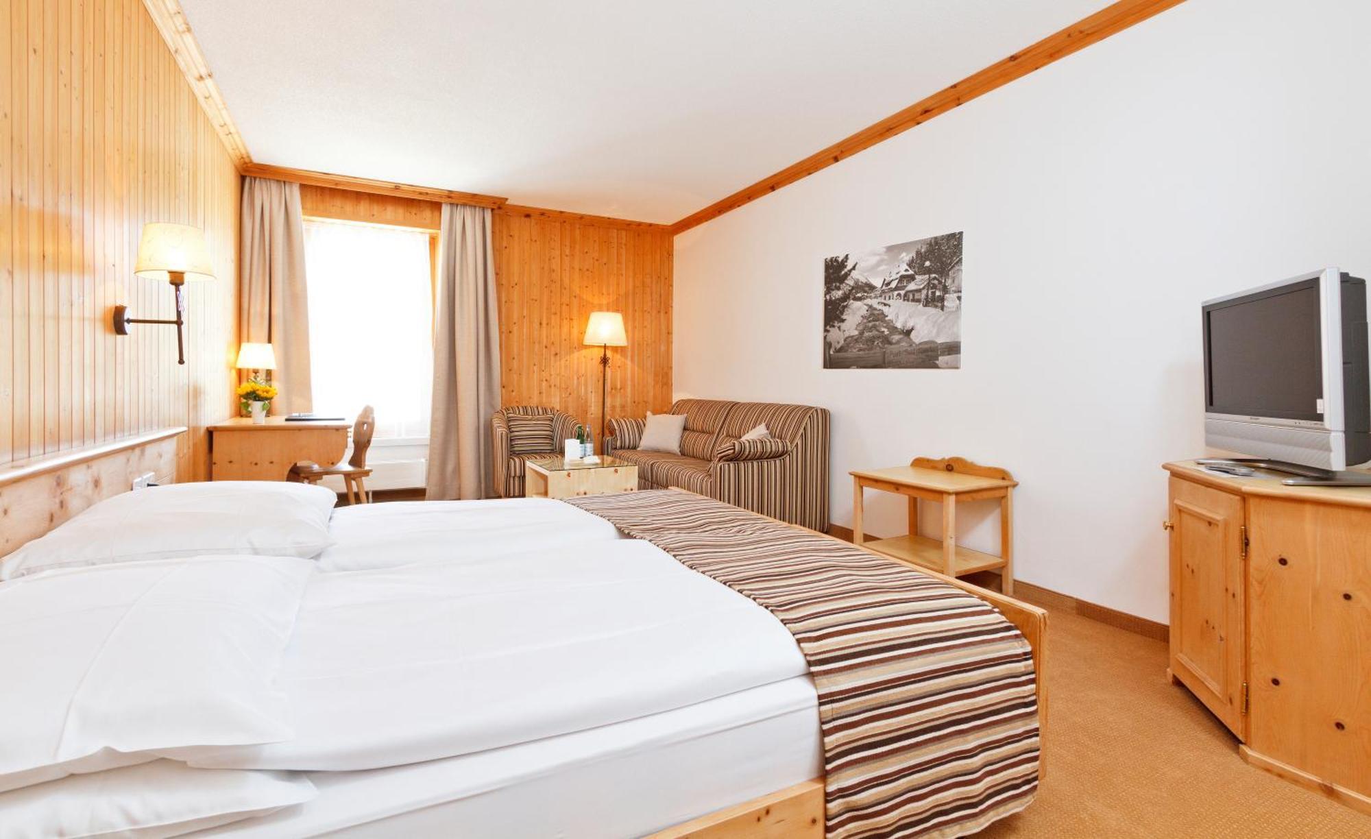 Edelweiss Swiss Quality Hotel Sils Maria Pokoj fotografie